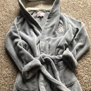 VS robe